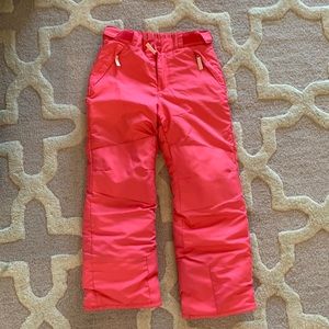 Size M kids’ snow pants